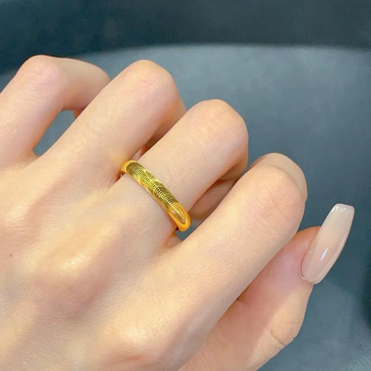 Capture the Mysterious Glow – Cat‘s Eye Stone Ring with Mirror Polishing